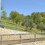 Casale La Rocchetta Bed & Breakfast 4*