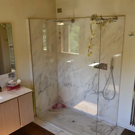 Nocleg ze śniadaniem Casale La Rocchetta 4*