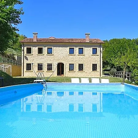 ベッド・アンド・ブレックファスト Casale La Rocchetta