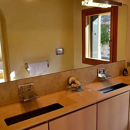 Bed & Breakfast Casale La Rocchetta 4*